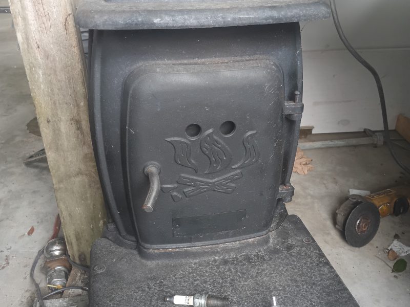 Wood burning stove